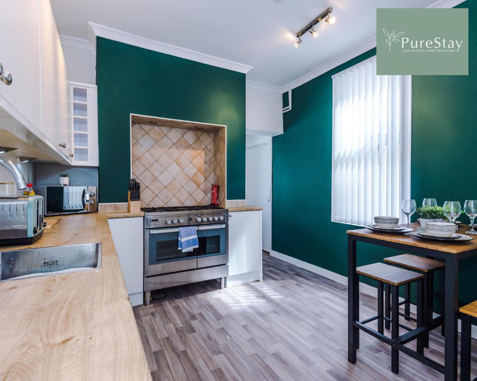 Perfect Contractor House In Liverpool With 7 Beds By Purestay - 7 Night Min Exteriér fotografie